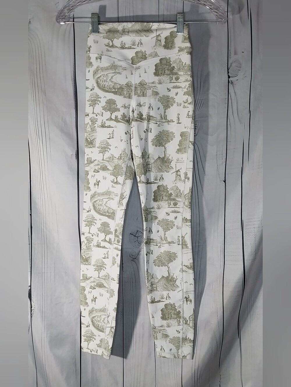 WeWoreWhat High Waisted Cottagecore Yoga Active Leggings In ToileDeJouy Print